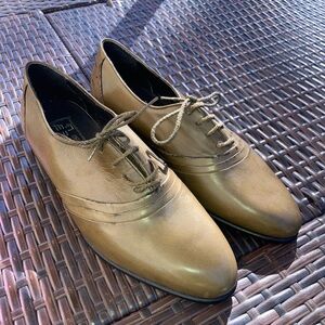 Ennesi Gold Mens  Leather Dress Shoes new